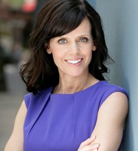 Elle Zimmerman Headshot